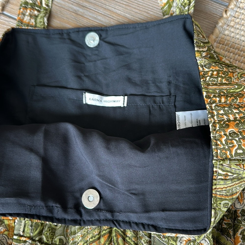 Karma Highway Tote - Picture 4 of 10